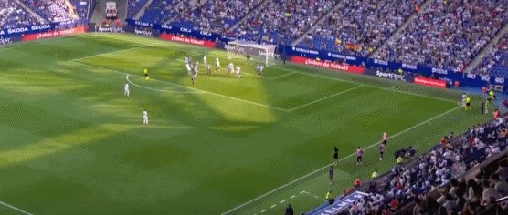 1633275463715079257.gif 皇马63.gif